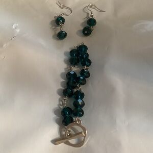 Chic Teal Crystal Earrings and Bracelet Set